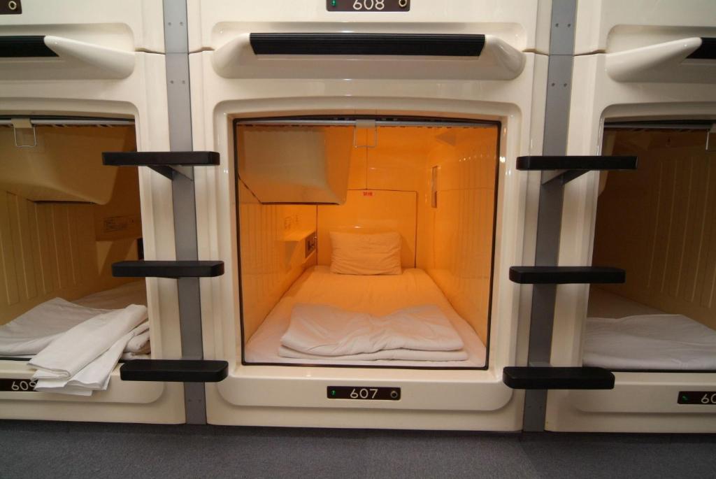 Capsule Hotel & Sauna Ikebukuro Plaza โตเกียว ห้อง รูปภาพ