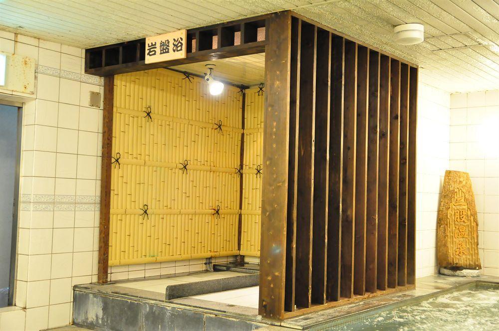 Capsule Hotel & Sauna Ikebukuro Plaza โตเกียว ภายนอก รูปภาพ